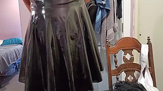 Marcy Bathorys Sissy Super Glue Cage