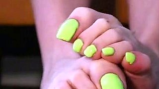 Close up amateur masturbating solo