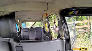 Sport blonda gets an assfucking exercise in the back of a taxi - fake taxi