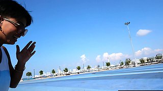 Skateboarding fail of big butt Thai MILF