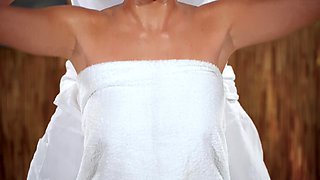 Steve Q's Soaking Wet Babe Massage