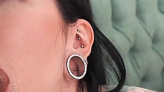 Sexy Elf Mag on a Shaft