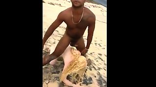 Sexo na Praia Brasileiras Amadoras na Praia Suja