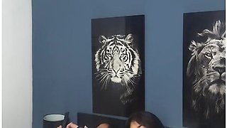 I Masturbate And Seduce My Stepfather To Have Sex