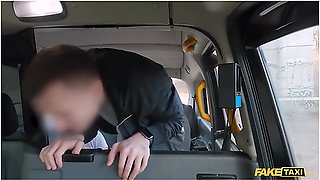 In She Wants The Driver To Take Naked Photos Of Her To Send To Her Boyfriend