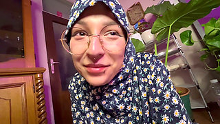Blowjob in Hijab JOI
