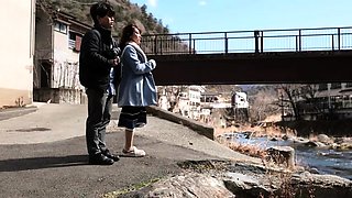 Japanese amateur Asian big boobs mother