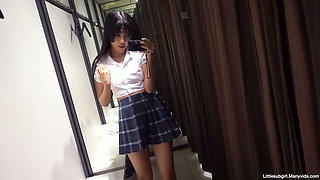 Fucking & Wet Messy Squirting in Dressing Room!