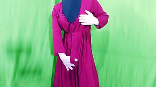 Hijabi Muslim Pakistani gorgeous bhabhi