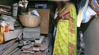Indian Aunty Hot Sex With Young Boy Outdoor - Trilokinath Desi Village Fucking