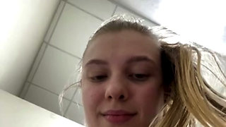 Fingering pussy in the gym jucielussie