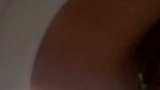 Bathroom-slave Voyeur Peeping on Bellealiz Peeing and Farting.