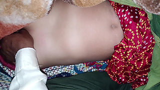 On New Year's night, I had a full romance with my stepsister's big boobs pressed into a blanket in my stepsister'