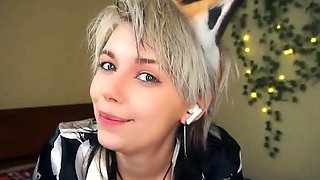 Blonde emo amateur solo masturbation