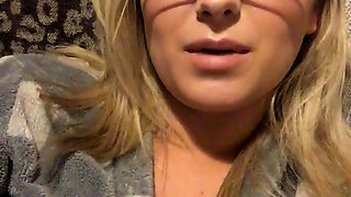 Big boob brunette masturbates on webcam