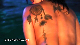 Evelin Pool Tease Twerk Anal Fingering Touching Wet Orgasm
