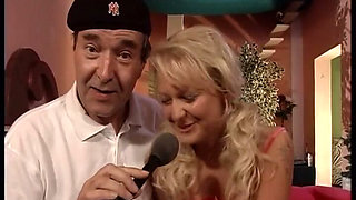 Casting Fun with Funny Blonde