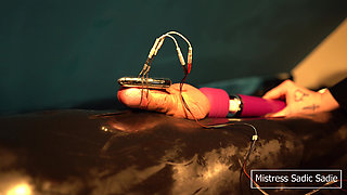 Edging in a Vacuumbed with Electro, Toys Combined with Some Hand Deepthoating and Loads of Spit.
