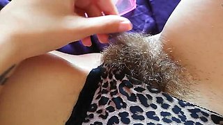 Extreme Hairy Bush Close-Up: Cuteblnde666 Plays in Front of Mirror