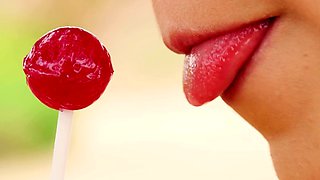 Candy Girl Alissa Foxy Fingers Herself to Intense Solo