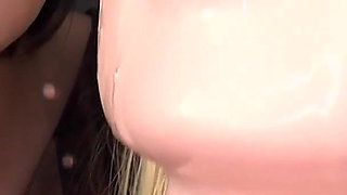 Iori’s Huge Tongue Soaks a Mannequin, Pretending It’s Your Face