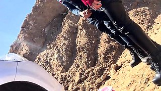 Chinese Amateur in High Heels Pantyhose Public Sex