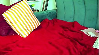 Shemale tranny amateur gets toy humiliation
