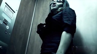 Wild secretary Kierra Raquel gets naughty with her vibrator