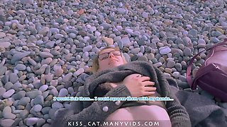 18 Big-Tits Babes Flashing in Central Park for Close-Up Pussy