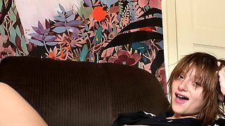 Big boob brunette masturbates on webcam