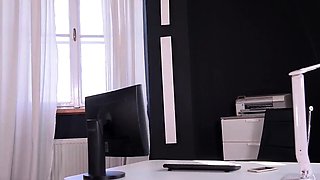 sexy secretary Aletta Ocean sucks boss's schlong