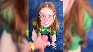 College Girl Queennkaitlynn Gets Banged By Her Roommate