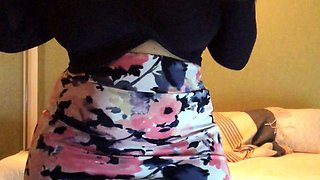 Masturbating on Webcam Free MILF Porn Video