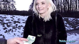 Public Agent featuring hoochie's outside scene