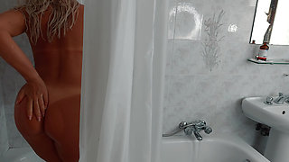 Picked her up at the gym and offered her to use my shower