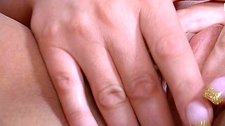 Voluptuous German housewife tries her first solo