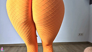 Horny Teen with Big Ass in Gym Leggings Wants to Fuck Before Yoga Session! Litclit69