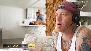 Payton preslee is bored of her bf so she makes her stir on his hot older stepbro - brazzers