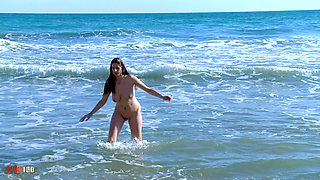 Sonia Sex: Sonia Sex Stripping on the Beach