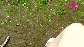 Light Dangling and Shoeplay in Cream Flats in the Park