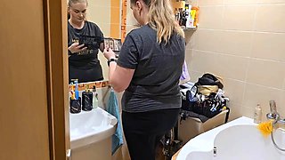 Blonde TS Housewifes Mirror Makeup Prep