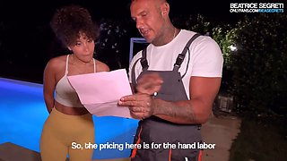 FUCKED THE ELECTRICIAN OUTDOORS, I want his cock! with Lucas Purosangue