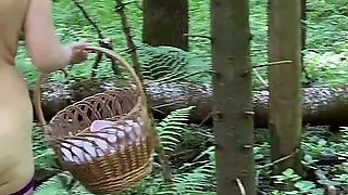 Cheating Mature Wife Meets up with Lover in the Forest for a Good Fuck