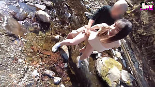 Street Soak - Can You Handle How This Huge-bust Beauty Gets Juicy in the Open? Chapter-2