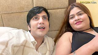 Young Guy Records His Romantic Sex with His MILF Girlfriend