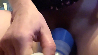 Huge Piss From My Bushy Pussy in My Mate’s Bedroom as the Bathroom Was Occupied!