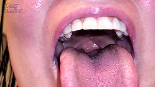 Mouth Tour with a Bottom Retainer