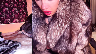 Fucking Instead of Partying My Secret Fetish in a Fur Coat