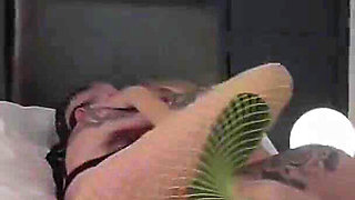 Ladylazarus and Missmirka72's Threesome with African Prince (mr_mobydick)
