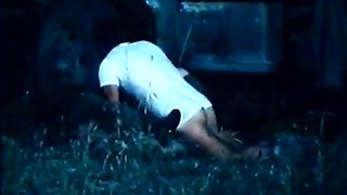 Real amateur babe outdoors getting hot outdoors in hd